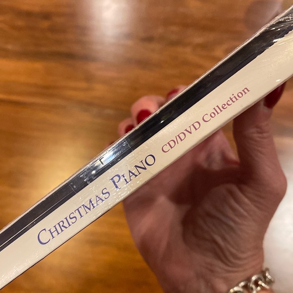 NEW Christmas Piano 2 CD Collection + Fireplace DVD Factory Sealed 100+ Minutes - Picture 8 of 12